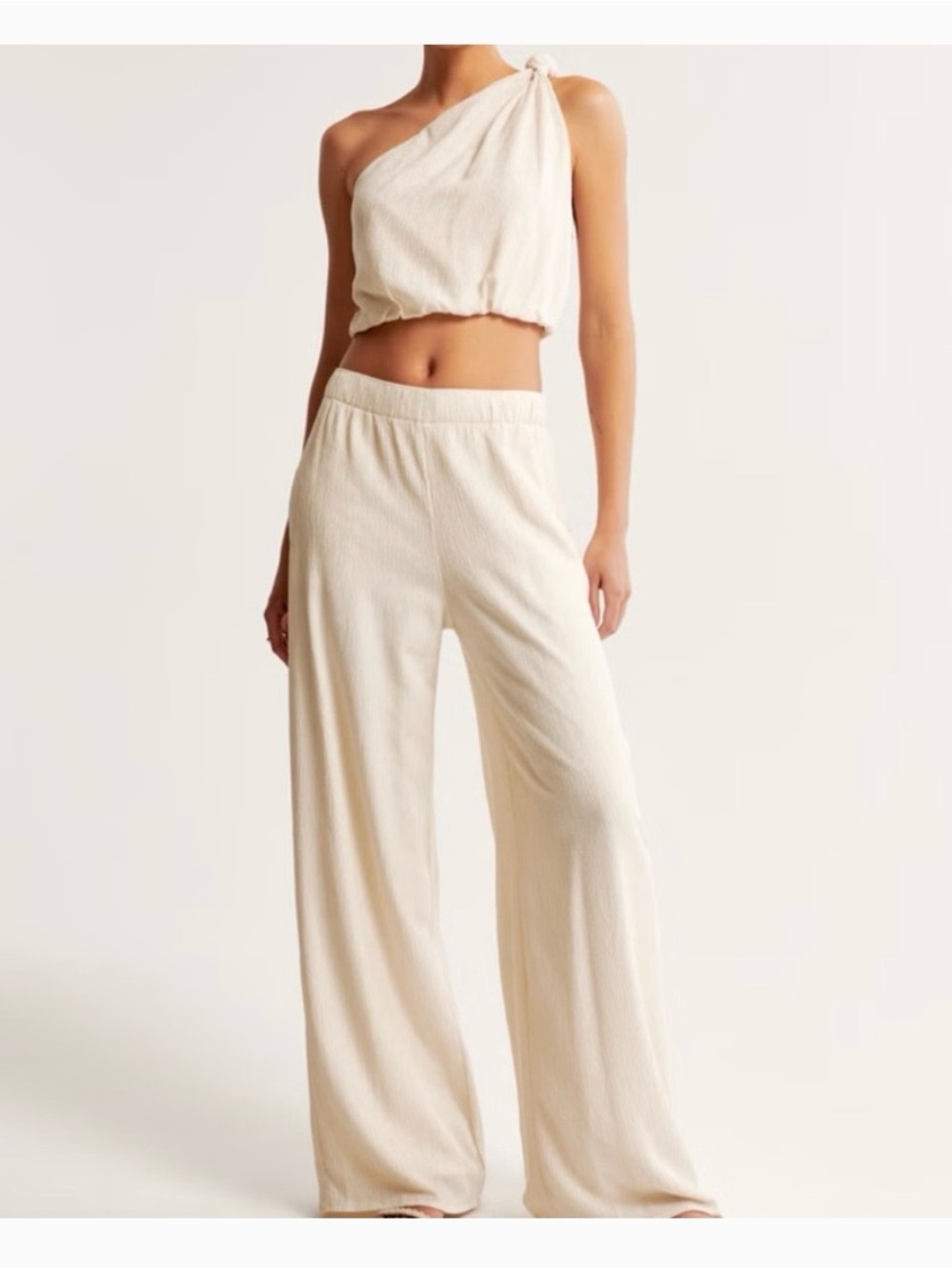 Abercrombie & Fitch Crinkle Textured Pull-On Pant
